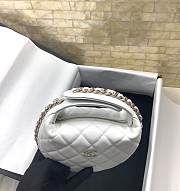 Chanel Elegant Style Logo Handbags White Size 16x16x5.5cm - 3