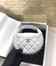 Chanel Elegant Style Logo Handbags White Size 16x16x5.5cm - 2