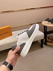 Louis Vuitton Sneakers Black-White - 4