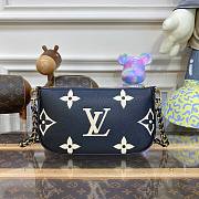 Louis Vuitton Multi Pochette Accessoires Black - 4