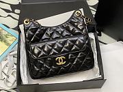 Chanel Small Hobo Bag Black Size 21.5x22.5x7cm - 2