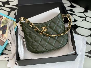 Chanel Hobo Handbag Green Size 17.5x24x6*cm