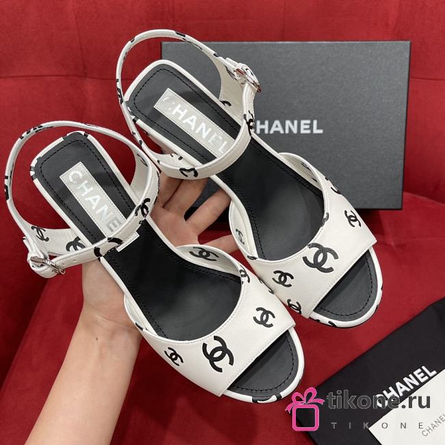 Chanel black and white logo high heels - 1