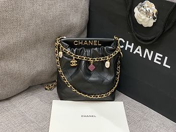 Chanel 22 Handbag Black Gold - 17x16x7cm