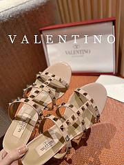 Valentino Garavani Metal Rockstud Sandals Beige - 3