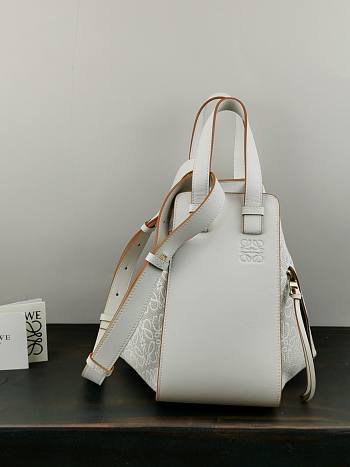 Loewe Hammock Bag Anagram White Size 29x14x26cm