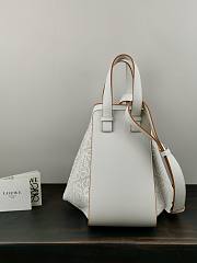 Loewe Hammock Bag Anagram White Size 29x14x26cm - 5