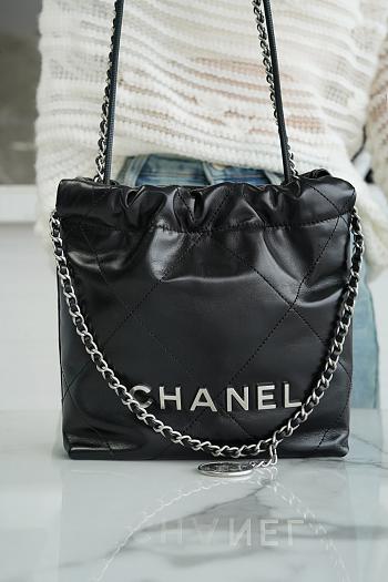 Chanel 22 Mini Bag Black With Silver Chain - 19×20×6cm