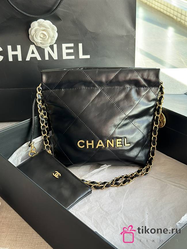 Chanel 22 Medium  Size Black Bag With Gold Chain - 25x22x6.5cm - 1