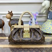 Louis Vuitton Monogram Clutch - 28x14x10cm - 1