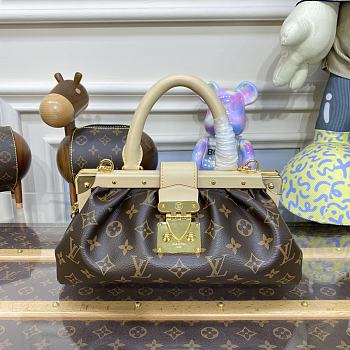 Louis Vuitton Monogram Clutch - 28x14x10cm