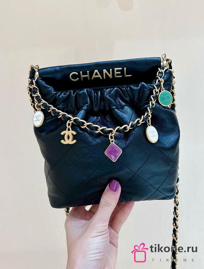 CHANEL Small Bucket Bag Lambskin Black - 16x17x7cm - 1