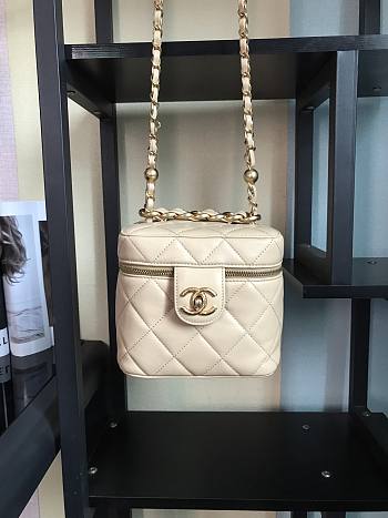 Chanel Smal Vanity Case Beige - 16.5x16.5x15cm