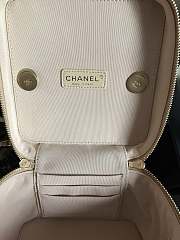 Chanel Smal Vanity Case Beige - 16.5x16.5x15cm - 4