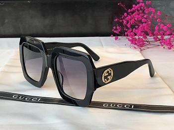 Gucci Sunglasses Large Square Frame size 54-25-145