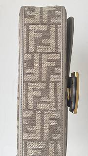 Fendi Baguette White - 27x6x15cm - 3