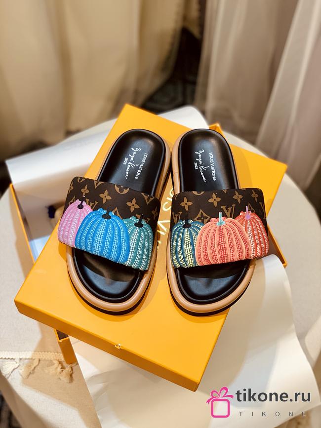 Louis Vuitton LV x YK Pool Pillow Flat Comfort Mule - 1