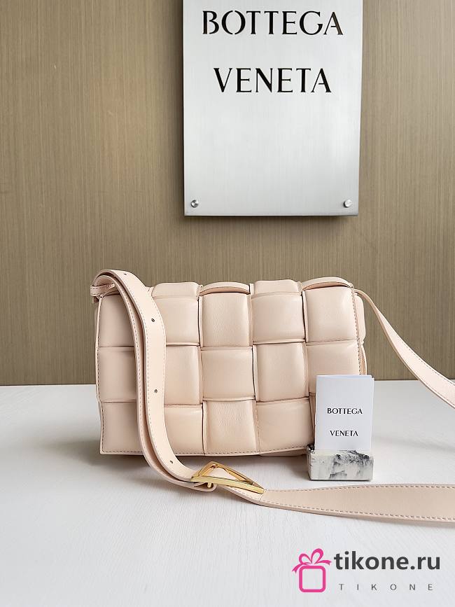 BOTTEGA VENETA| Pink Small Padded Cassette Bag - 26x18x8cm - 1