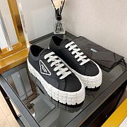 Prada Sneakers 09 - 3