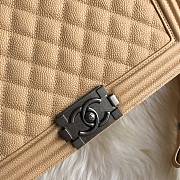 Chanel 28 Le Boy Large Size In Beige - 4