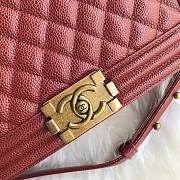 Chanel 28 Le Boy Large Size In Scarlet - 4