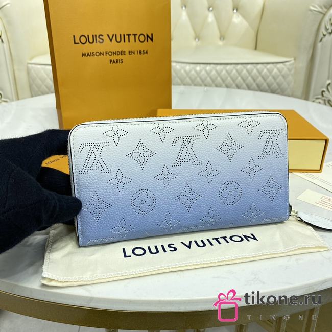 LV Blue Zippy Wallet -  19.5x10.5x2.5 cm - 1