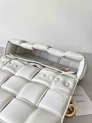 Bottega Veneta Chain Cassette Padded White- 26x18x6cm - 4