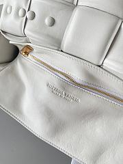 Bottega Veneta Chain Cassette Padded White- 26x18x6cm - 2