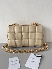 Bottega Veneta Chain Cassette Padded Beige - 26x18x6cm - 3