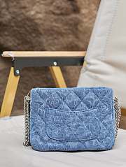 Chanel 23s Hobo Blue Denim & Silver-Tone Metal - 20x16x8cm - 3