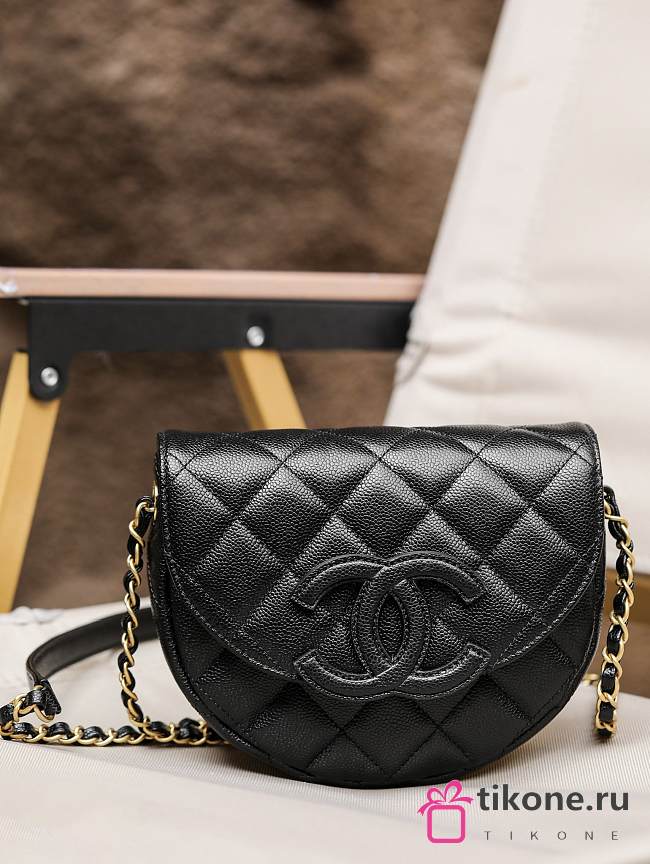 Chanel 23 Messenger Black Bag -  19x16x7cm  - 1