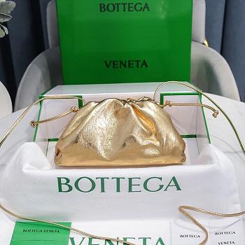 Bottega Veneta Gold Pouch 02 - 23x13x8cm