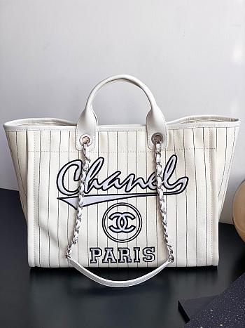 Chanel 23P White Tote - 50x30x22cm