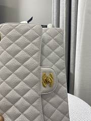 Chanel CF25 White Classic Caviar With Gold Hardware - 3