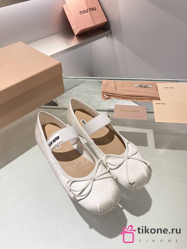 Miumiu White Maison Margiela  - 1