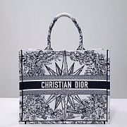 Dior Book Tote Dior Rêve d'Infini Embroidery 36cm - 1