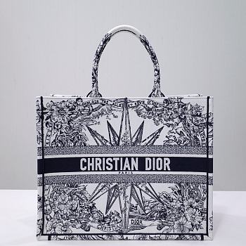 Dior Book Tote Dior Rêve d'Infini Embroidery 36cm