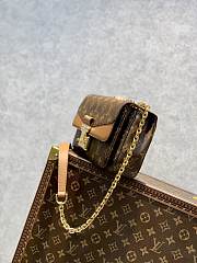  LV Caramel Brown Marceau Chain bag Pochette Métis - 24.5x15x6.5cm - 2