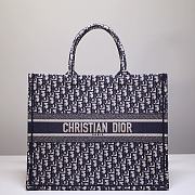 Dior Large Book Tote Blue Dior Oblique Embroidery - 41.5x34.5x16cm - 1