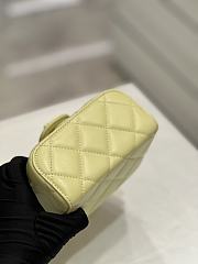 Chanel Small Vanity Case Lambskin 'Light Yellow' - 15×12.5×8cm - 5