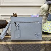 LV Takeoff Pouch Light Blue -  30x22x5 cm  - 1