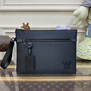 LV Takeoff Pouch Black - 30x22x5 cm  - 1