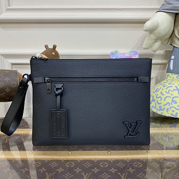 LV Takeoff Pouch Black - 30x22x5 cm 