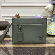 LV Takeoff Pouch Green - 30x22x5 cm - 1