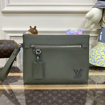 LV Takeoff Pouch Green - 30x22x5 cm