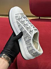 Dior Walk'n'Dior Sneaker With Grey Pattern - 4