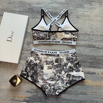 Dior Split Swimsuit 05
