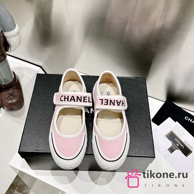 Chanel 2023 Coco Retro Style Shoes In Pink - 1