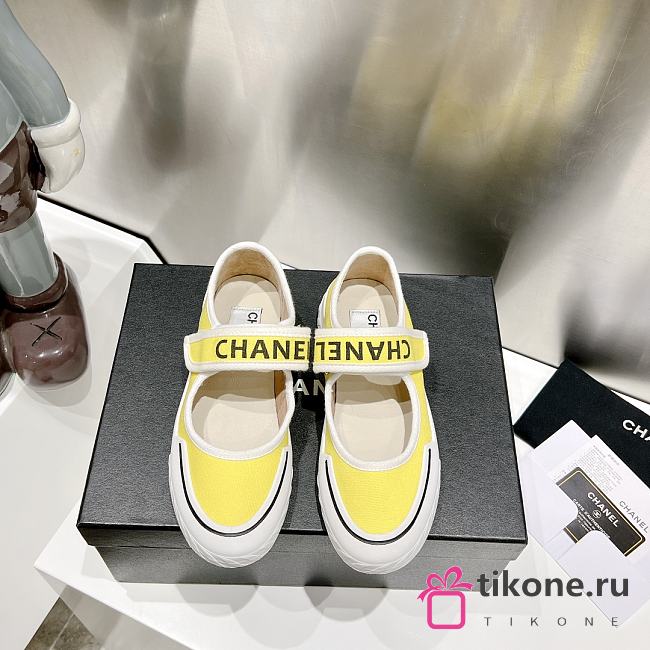 Chanel 2023 Coco Retro Style Shoes In Yellow - 1