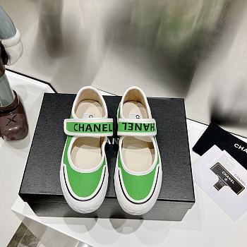 Chanel 2023 Coco Retro Style Shoes In Green